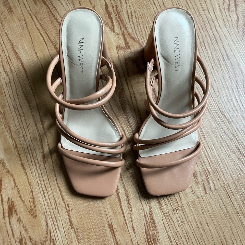 Nine West Size 8 block heels